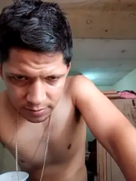 Alonsomadeira online show from 05/28/26, 03:40