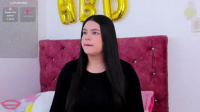 skyhotgirll online show from 04/01/26, 05:54