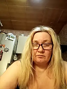 HelenaGlossX online show from 03/10/25, 05:29