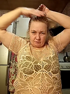 HelenaGlossX online show from 02/06/25, 04:25
