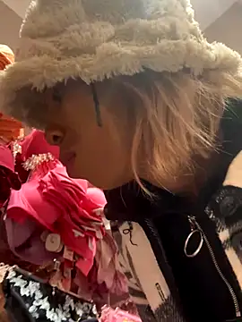 Dime-   online show from 11/18/25, 03:15