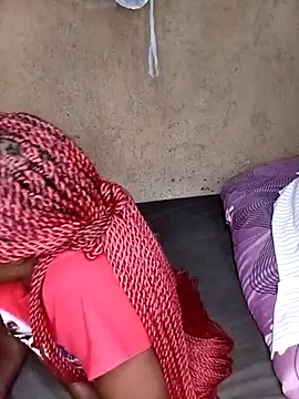 pretty prickle online show from 12/01/25, 12:39