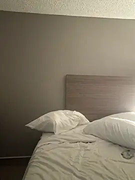 Snapshot of mcv131985 chatting on 11/05/25, 04:37 mcv131985 online show from 11/05/25, 04:37