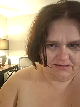 Snapshot of mcv131985 chatting on 03/18/25, 04:51 mcv131985 online show from 03/18/25, 04:51