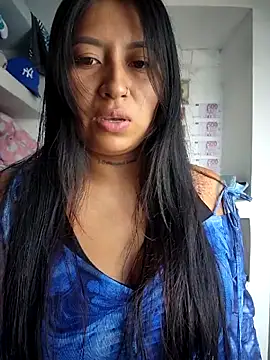 Snapshot of luisa16xxx chatting on 10/18/25, 07:49 luisa16xxx online show from 10/18/25, 07:49