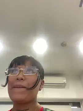 Snapshot of luisa16xxx chatting on 01/21/25, 09:25 luisa16xxx online show from 01/21/25, 09:25