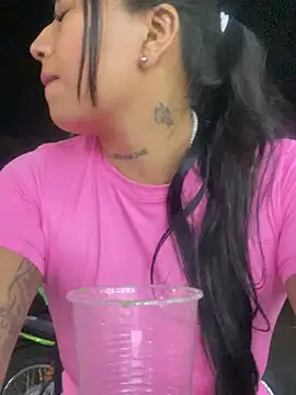 Snapshot of luisa16xxx chatting on 01/25/25, 12:59 luisa16xxx online show from 01/25/25, 12:59