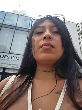 Snapshot of luisa16xxx chatting on 10/17/25, 02:19 luisa16xxx online show from 10/17/25, 02:19