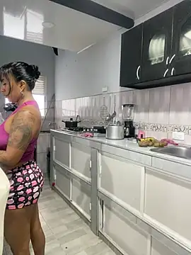 Snapshot of luisa16xxx chatting on 03/01/25, 09:15 luisa16xxx online show from 03/01/25, 09:15