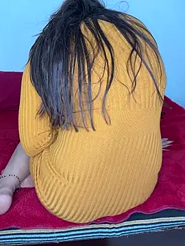 Snapshot of RupaliDixit chatting on 02/25/26, 05:13 RupaliDixit online show from 02/25/26, 05:13