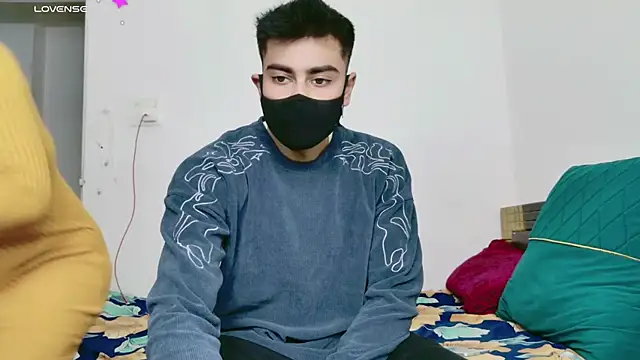 Snapshot of RupaliDixit chatting on 10/10/25, 05:14 RupaliDixit online show from 10/10/25, 05:14