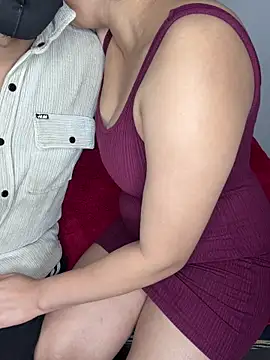 Snapshot of RupaliDixit chatting on 02/13/26, 05:35 RupaliDixit online show from 02/13/26, 05:35