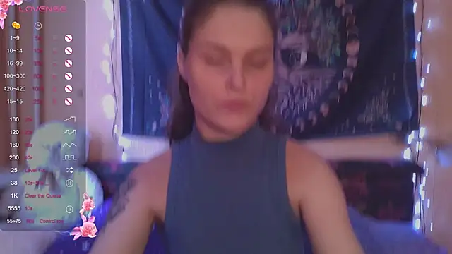 Snapshot of Jenna_Sativa chatting on 03/16/25, 01:27 Jenna Sativa online show from 03/16/25, 01:27