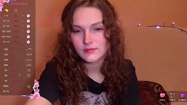 Snapshot of Jenna_Sativa chatting on 02/18/25, 11:55 Jenna Sativa online show from 02/18/25, 11:55