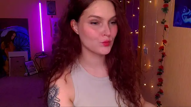 Snapshot of Jenna_Sativa chatting on 06/18/26, 11:26 Jenna Sativa online show from 06/18/26, 11:26