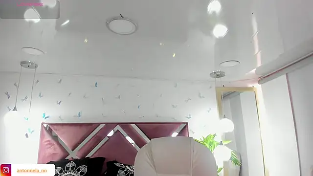  Antonnela  online show from 02/10/26, 02:05