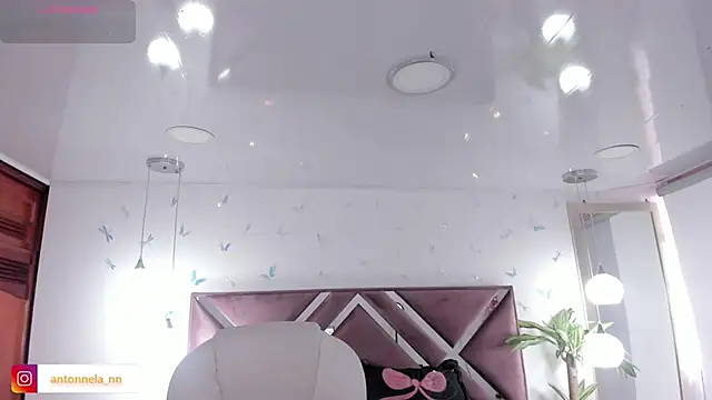  Antonnela  online show from 12/16/25, 02:32