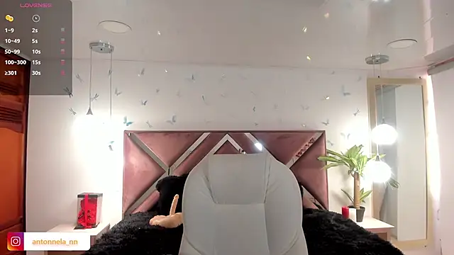  Antonnela  online show from 10/16/25, 02:14