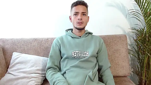 Jeffstyle18 online show from 10/26/25, 03:34