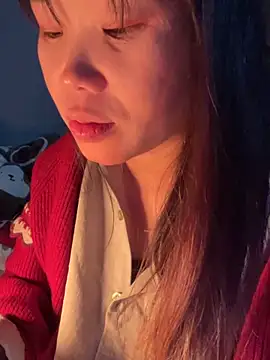 Snapshot of Laura8910 chatting on 01/17/25, 12:42 Laura8910 online show from 01/17/25, 12:42