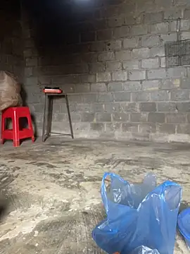 Snapshot of Laura8910 chatting on 02/23/25, 03:13 Laura8910 online show from 02/23/25, 03:13