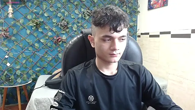 Waturox online show from 10/23/25, 07:23