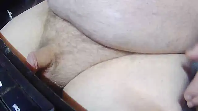 Snapshot of d5775 chatting on 02/12/26, 01:16 d5775 online show from 02/12/26, 01:16