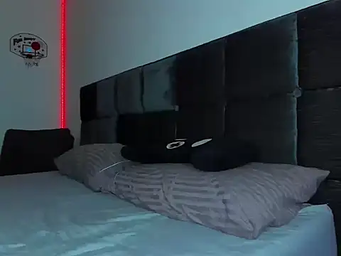 Alexander Martines online show from 11/15/25, 11:42