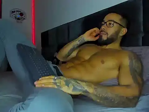 Alexander Martines online show from 11/11/25, 01:22