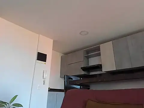 Alexander Martines online show from 10/31/25, 09:11