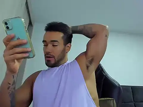 Snapshot of Alexander_Martines chatting on 06/15/26, 11:04 Alexander Martines online show from 06/15/26, 11:04