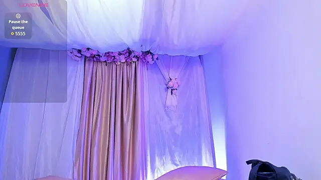 salomee star  online show from 02/02/26, 06:29