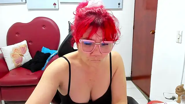 Snapshot of Salomeediaz_ chatting on 11/30/25, 09:10 Salomeediaz online show from 11/30/25, 09:10