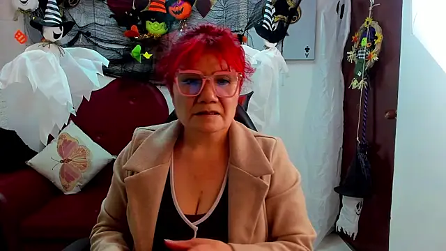 Snapshot of Salomeediaz_ chatting on 10/22/25, 09:03 Salomeediaz online show from 10/22/25, 09:03