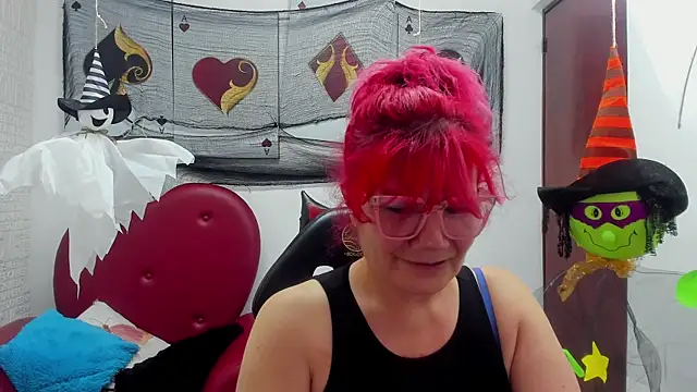 Salomeediaz  online show from 10/10/25, 09:04