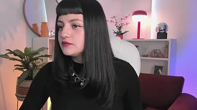 Snapshot of nahiapaws chatting on 02/21/26, 06:32 nahiapaws online show from 02/21/26, 06:32