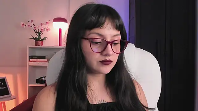 nahiapaws online show from 04/02/26, 11:11
