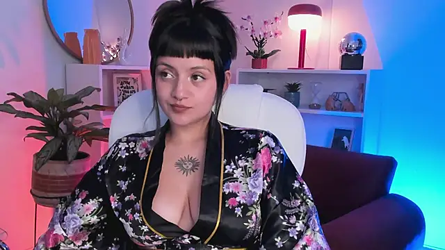 Snapshot of nahiapaws chatting on 02/26/26, 11:27 nahiapaws online show from 02/26/26, 11:27