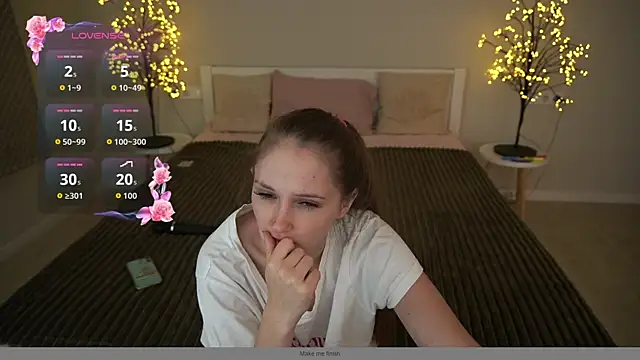 PamelaXX  online show from 11/17/25, 09:08