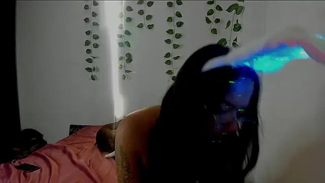 nicole volkov online show from 07/28/26, 05:59