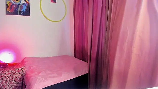 Snapshot of nicole_volkov chatting on 02/03/25, 10:43 nicole volkov online show from 02/03/25, 10:43