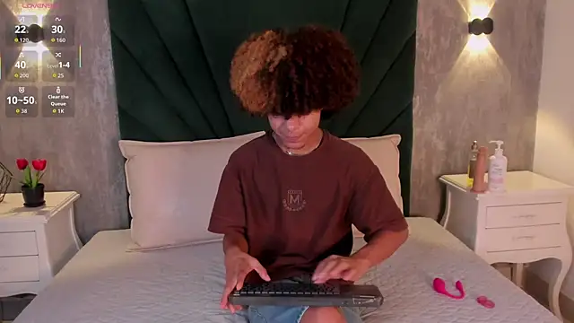 Snapshot of Alexiis_Etereo chatting on 02/19/26, 07:22 Alexiis Etereo online show from 02/19/26, 07:22