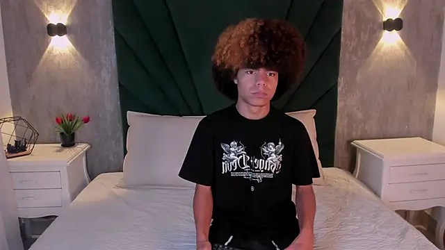 Snapshot of Alexiis_Etereo chatting on 02/07/26, 07:22 Alexiis Etereo online show from 02/07/26, 07:22