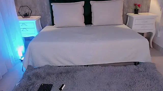 Alexiis Etereo online show from 04/01/26, 07:33