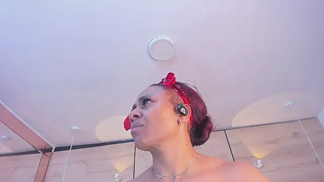 martina touss online show from 04/24/26, 01:40