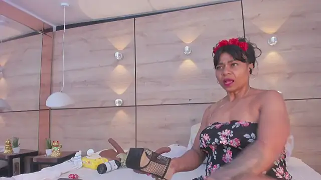 martina touss online show from 11/29/25, 01:44