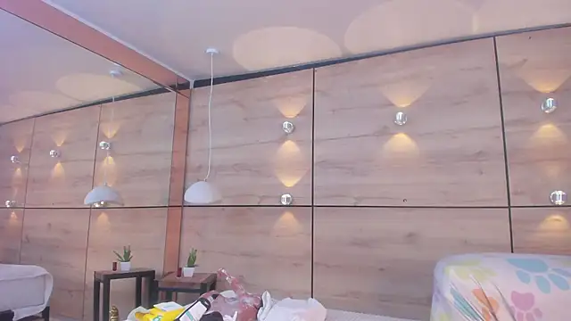 martina touss online show from 12/22/25, 12:49