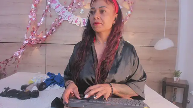 martina touss online show from 02/13/26, 12:49