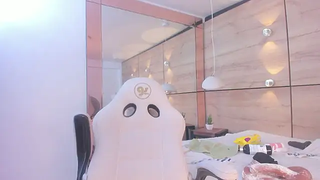 martina touss online show from 01/12/26, 01:29