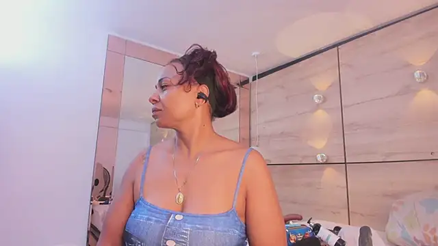 martina touss online show from 04/18/26, 12:40